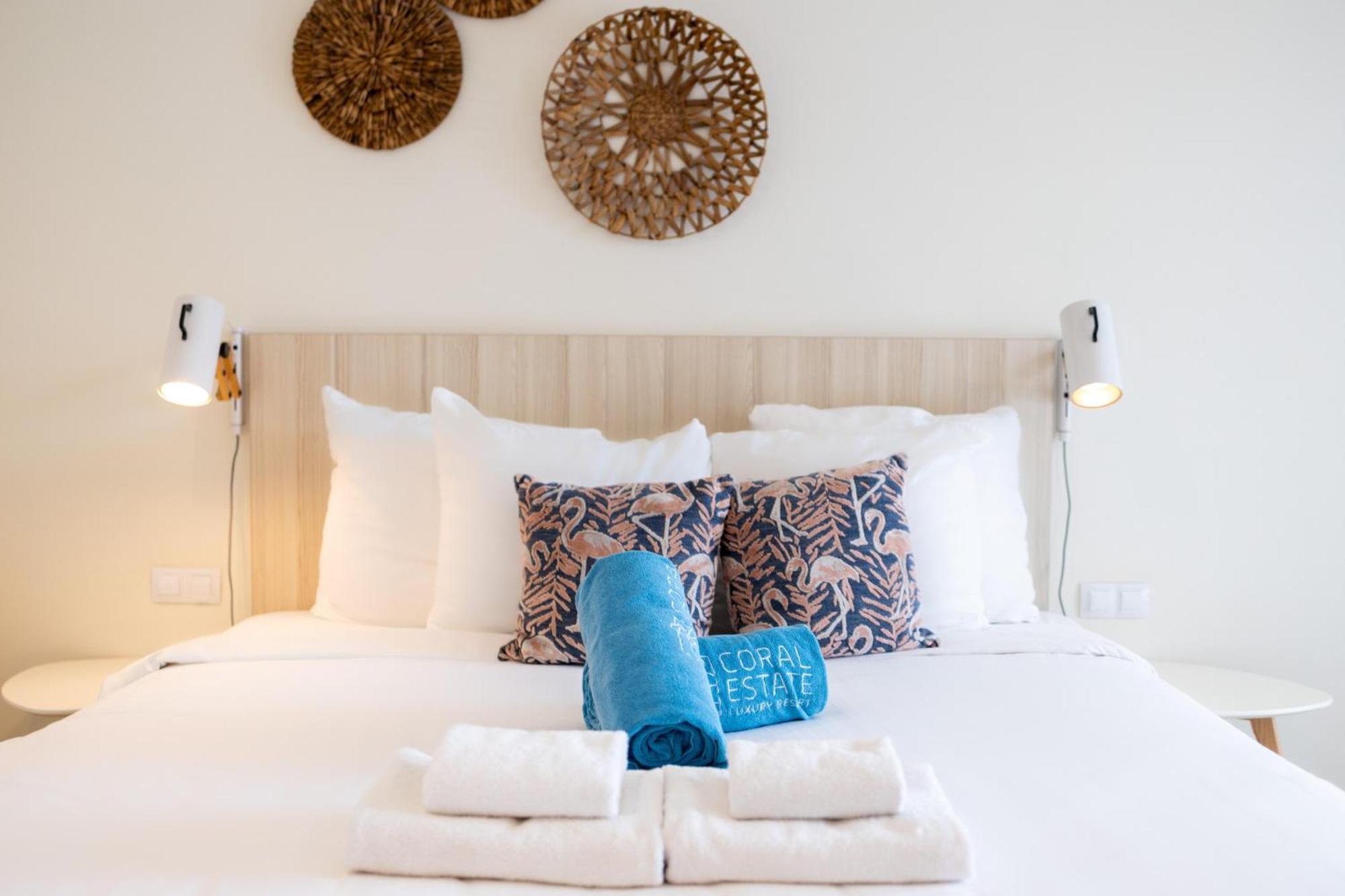 Coral Estate Luxury Resort Willibrordus ภายนอก รูปภาพ