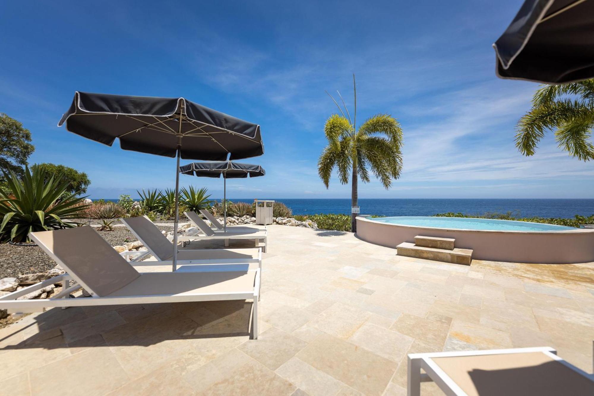 Coral Estate Luxury Resort Willibrordus ภายนอก รูปภาพ